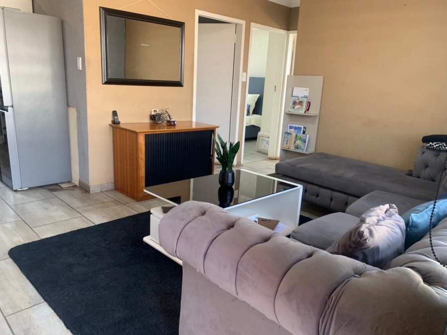 3 Bedroom Property for Sale in Protea Glen Gauteng