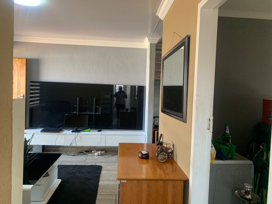 3 Bedroom Property for Sale in Protea Glen Gauteng