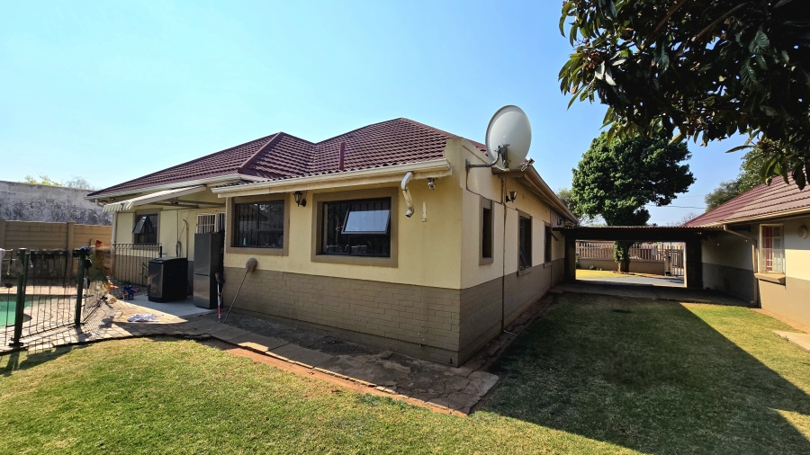 3 Bedroom Property for Sale in Discovery Gauteng