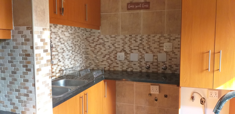 4 Bedroom Property for Sale in Farrarmere Gauteng
