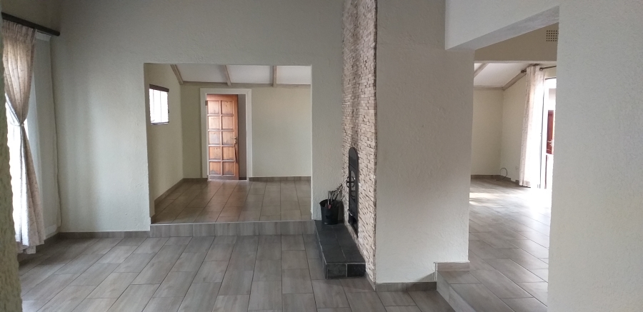 4 Bedroom Property for Sale in Farrarmere Gauteng