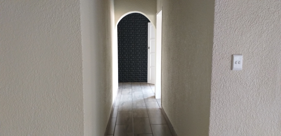 4 Bedroom Property for Sale in Farrarmere Gauteng