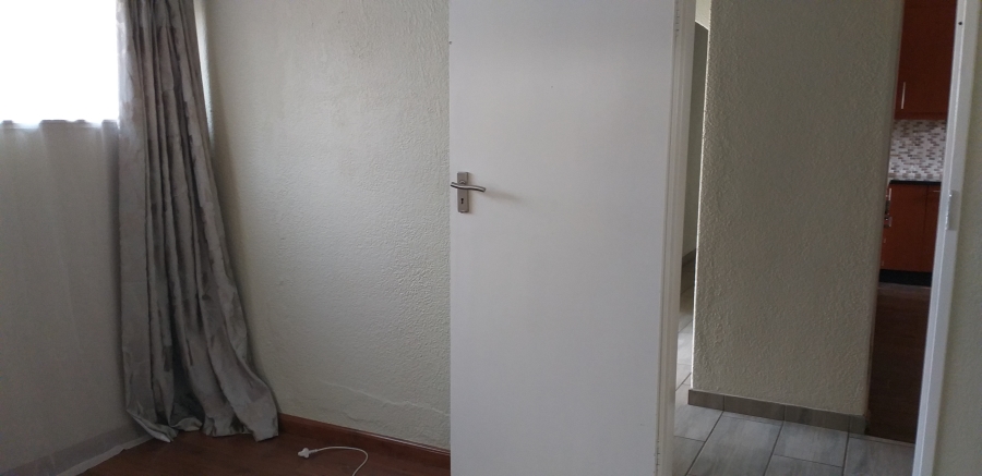 4 Bedroom Property for Sale in Farrarmere Gauteng