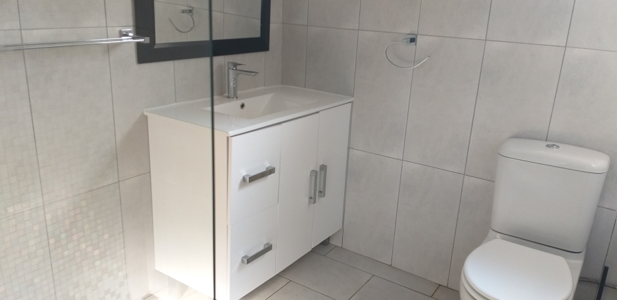 4 Bedroom Property for Sale in Farrarmere Gauteng