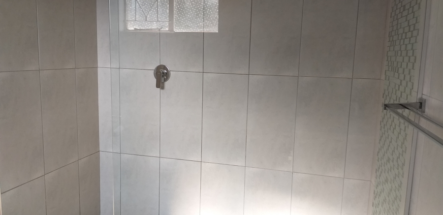4 Bedroom Property for Sale in Farrarmere Gauteng