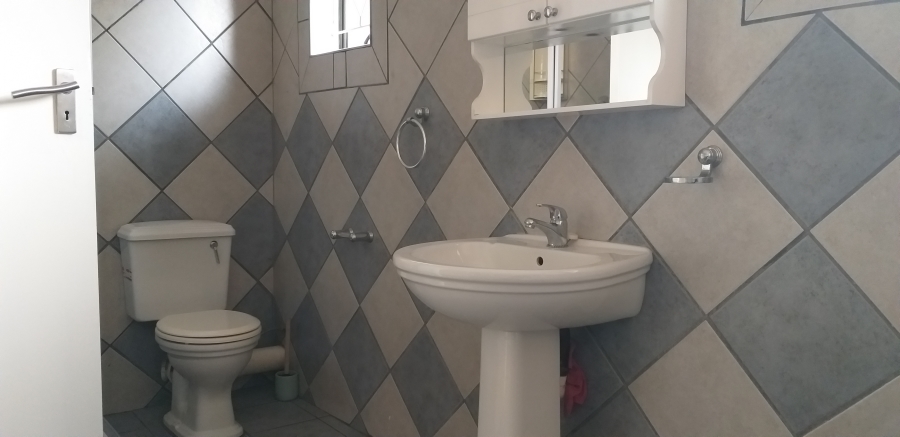 4 Bedroom Property for Sale in Farrarmere Gauteng