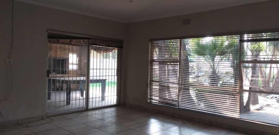 4 Bedroom Property for Sale in Farrarmere Gauteng