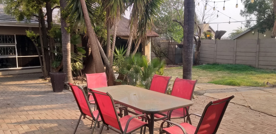 4 Bedroom Property for Sale in Farrarmere Gauteng
