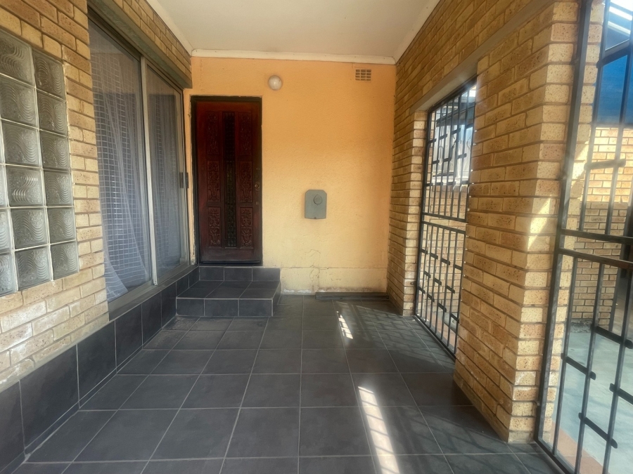 3 Bedroom Property for Sale in Khatamping Gauteng