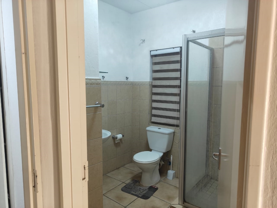 2 Bedroom Property for Sale in Sundowner Gauteng