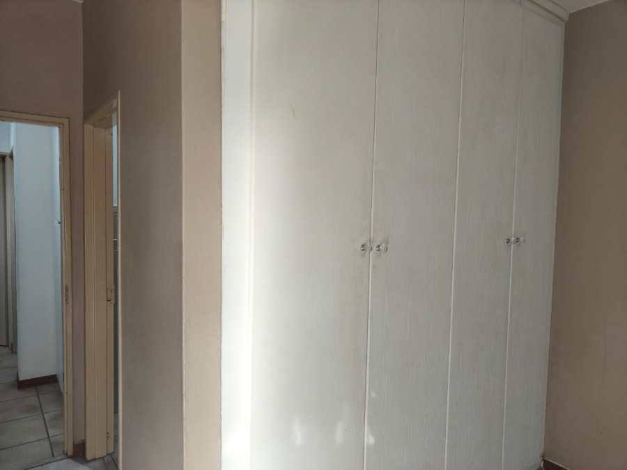 2 Bedroom Property for Sale in Sundowner Gauteng