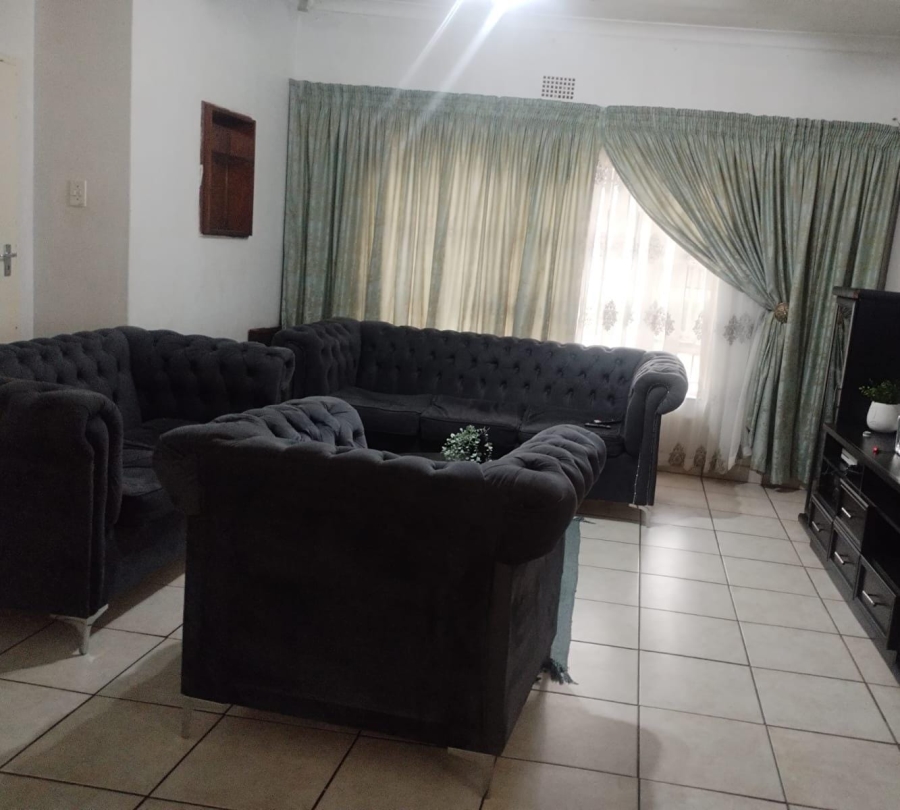 3 Bedroom Property for Sale in Selcourt Gauteng