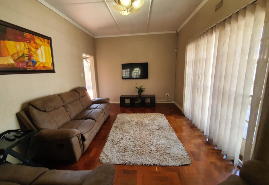 3 Bedroom Property for Sale in Cyrildene Gauteng
