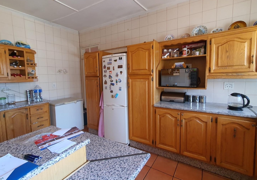 3 Bedroom Property for Sale in Cyrildene Gauteng