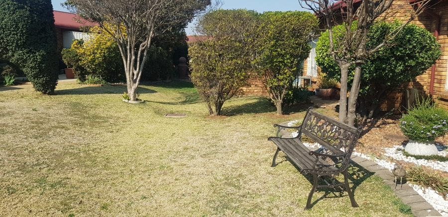 2 Bedroom Property for Sale in Sunair Park Gauteng