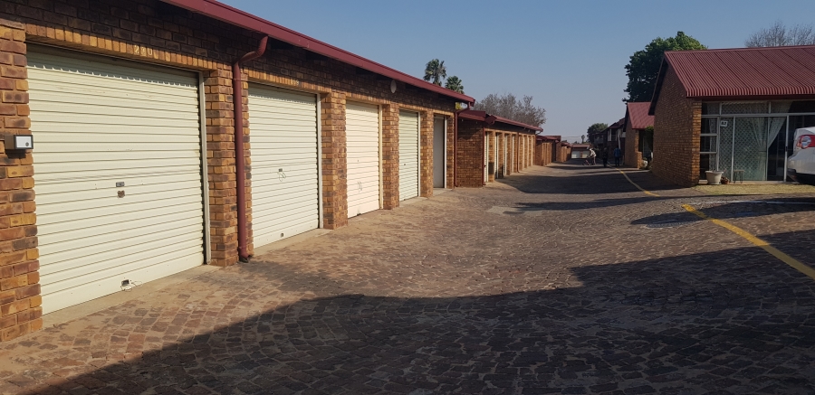 2 Bedroom Property for Sale in Sunair Park Gauteng