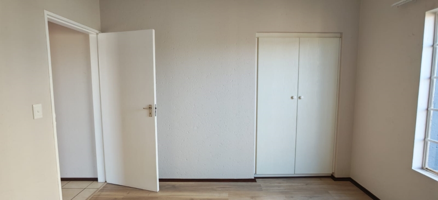 To Let 2 Bedroom Property for Rent in Brentwood Gauteng