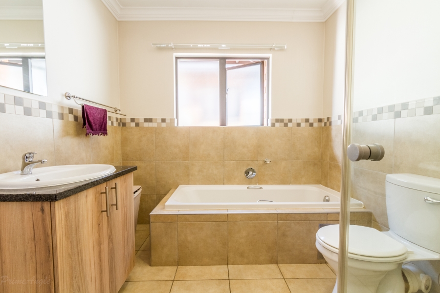 3 Bedroom Property for Sale in Equestria Gauteng