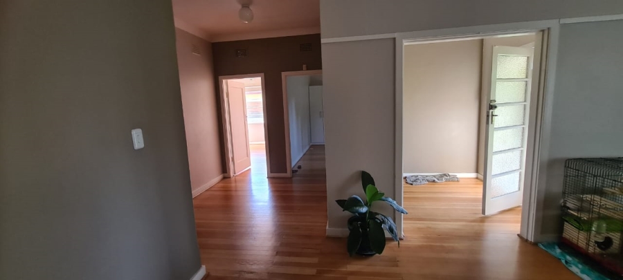 To Let 3 Bedroom Property for Rent in Farrarmere Gauteng