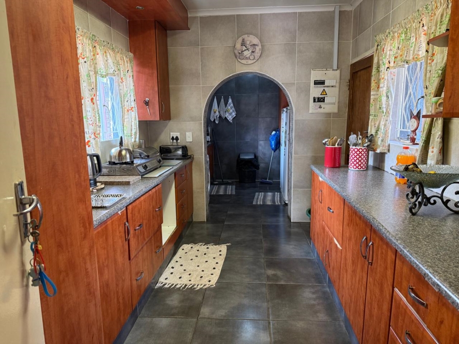 3 Bedroom Property for Sale in Brackendowns Gauteng