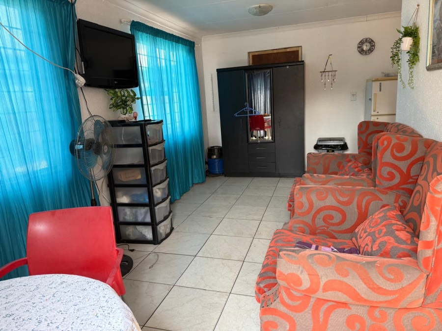 3 Bedroom Property for Sale in Brackendowns Gauteng