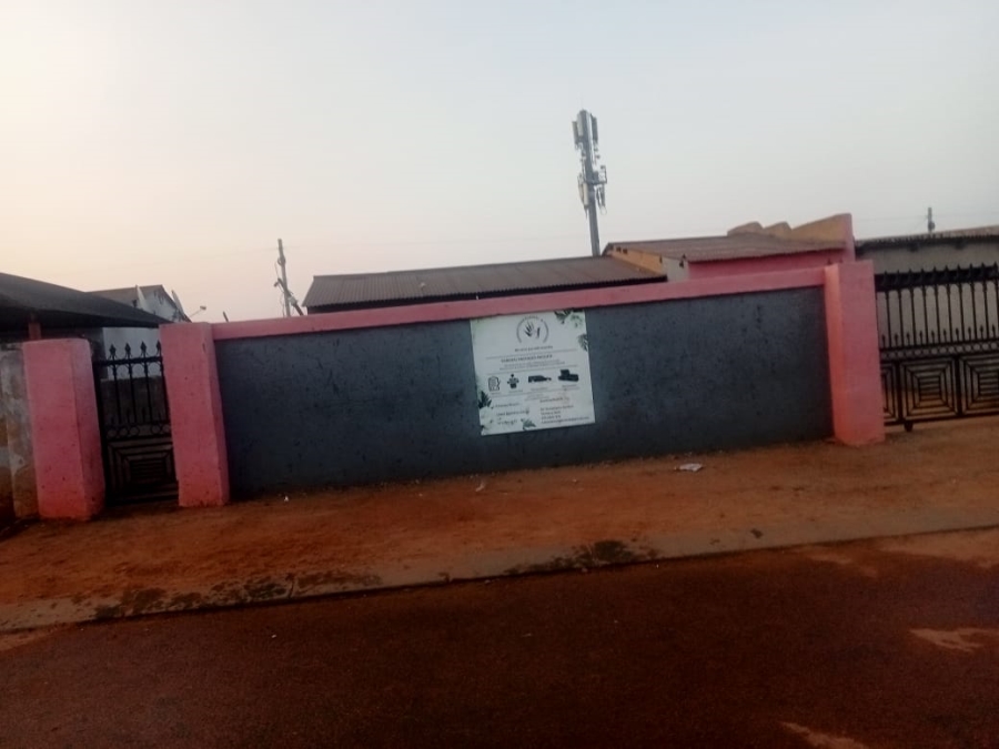 6 Bedroom Property for Sale in Tembisa Central Gauteng