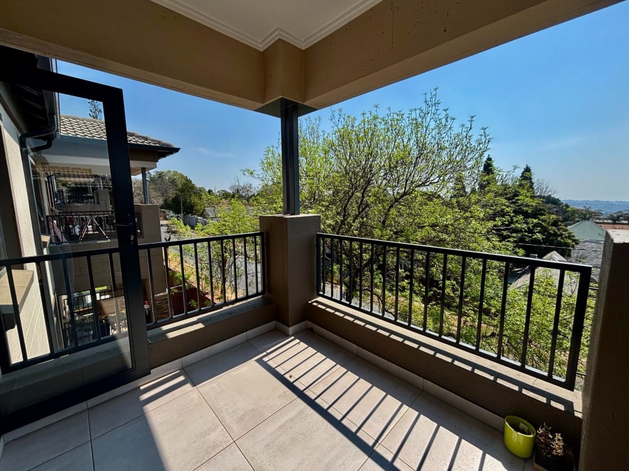 To Let 2 Bedroom Property for Rent in Craighall Park Gauteng