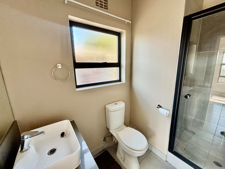 To Let 2 Bedroom Property for Rent in Craighall Park Gauteng
