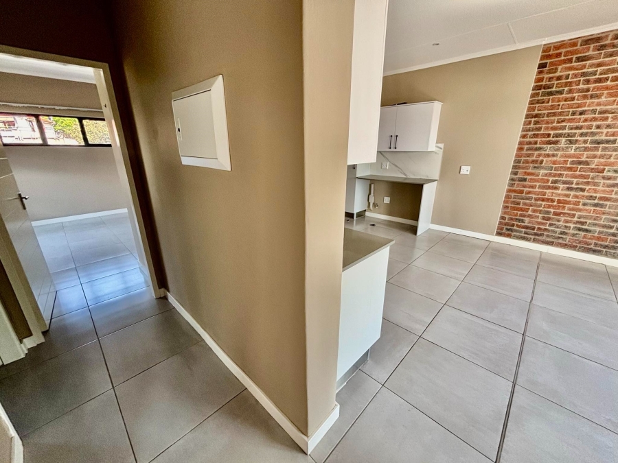To Let 2 Bedroom Property for Rent in Craighall Park Gauteng