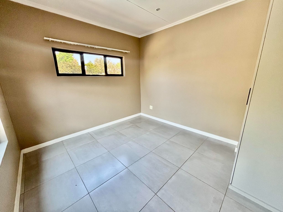 To Let 2 Bedroom Property for Rent in Craighall Park Gauteng