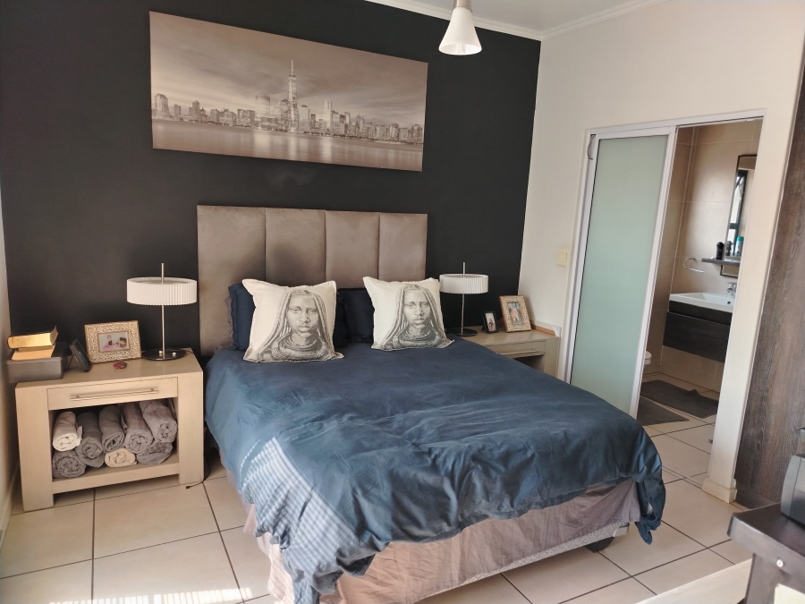 1 Bedroom Property for Sale in Greenstone Hill Gauteng
