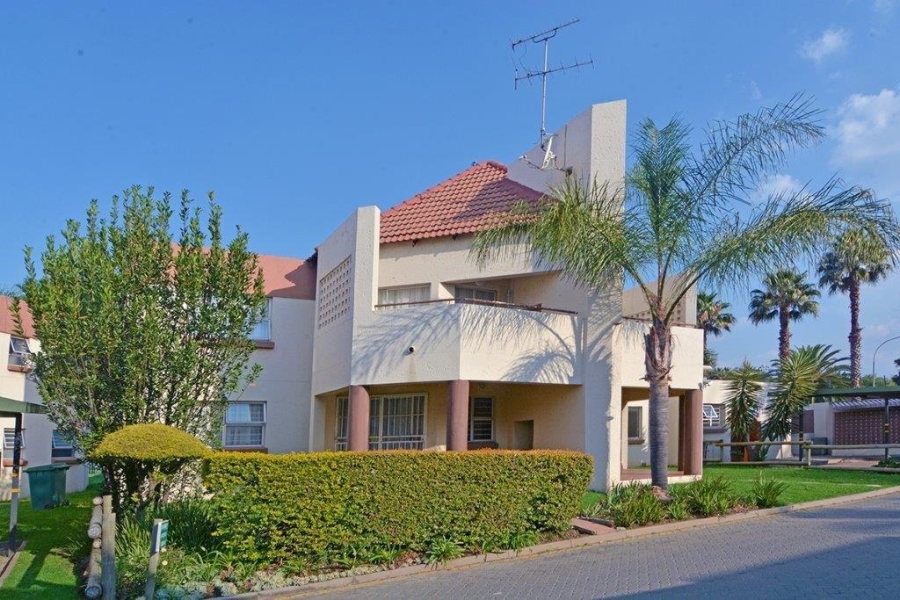To Let 3 Bedroom Property for Rent in Bedfordview Gauteng