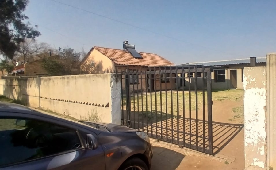 2 Bedroom Property for Sale in Windmill Park Gauteng