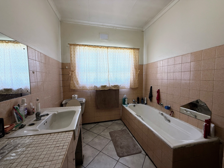 3 Bedroom Property for Sale in Andeon AH Gauteng