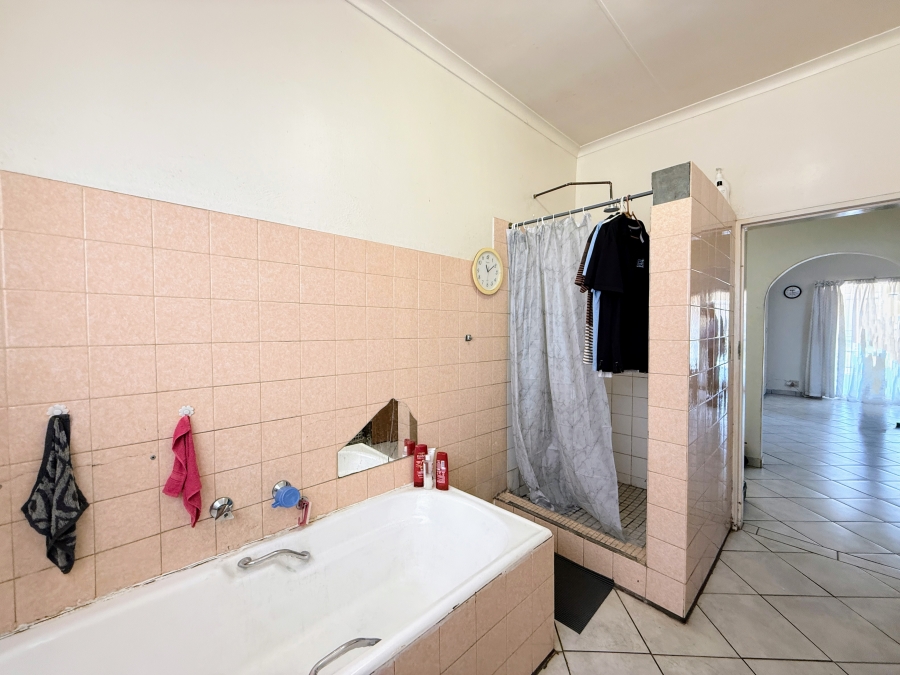 3 Bedroom Property for Sale in Andeon AH Gauteng