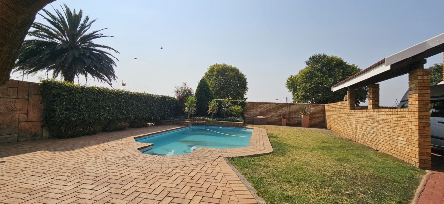 4 Bedroom Property for Sale in Arcon Park Gauteng