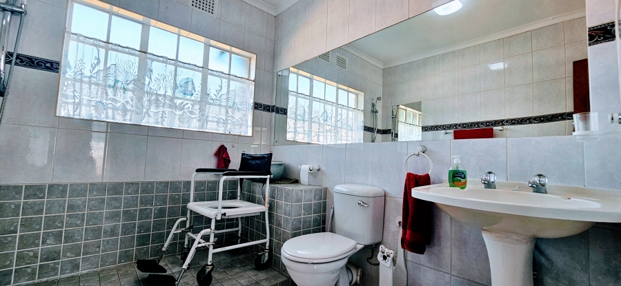 4 Bedroom Property for Sale in Arcon Park Gauteng