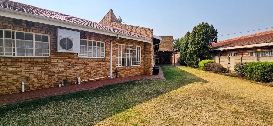 4 Bedroom Property for Sale in Arcon Park Gauteng
