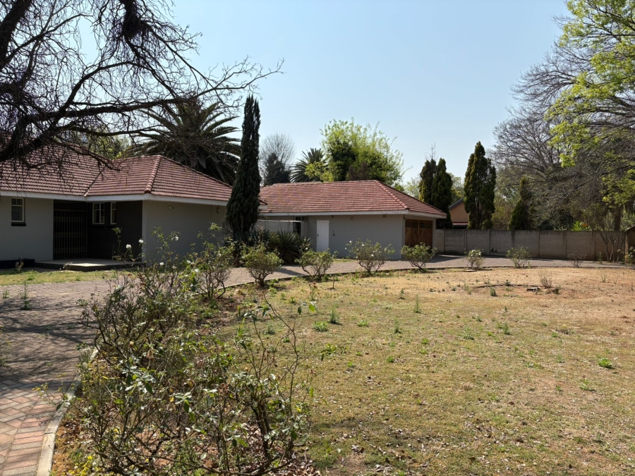 To Let 3 Bedroom Property for Rent in Three Rivers Gauteng