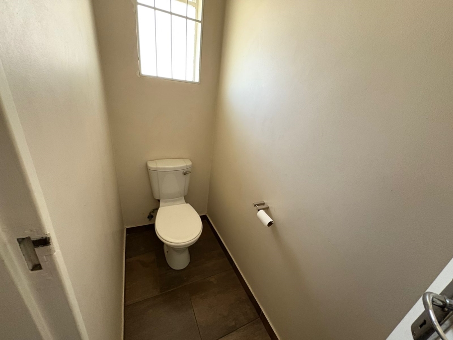 To Let 3 Bedroom Property for Rent in Three Rivers Gauteng