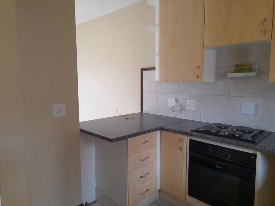 To Let 2 Bedroom Property for Rent in Olympus AH Gauteng
