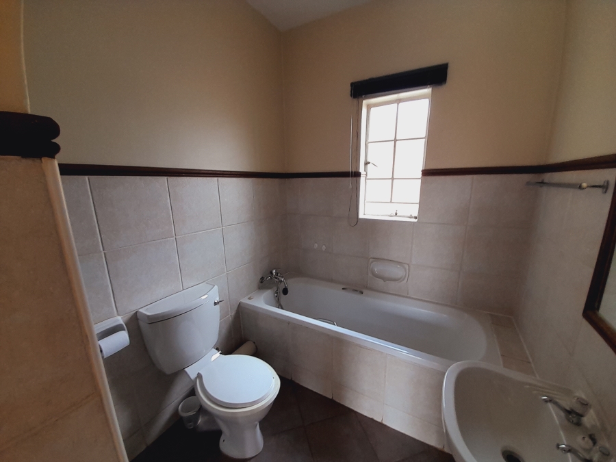 To Let 2 Bedroom Property for Rent in Olympus AH Gauteng