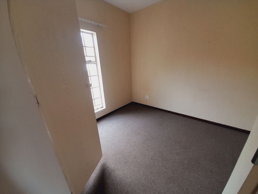 To Let 2 Bedroom Property for Rent in Olympus AH Gauteng