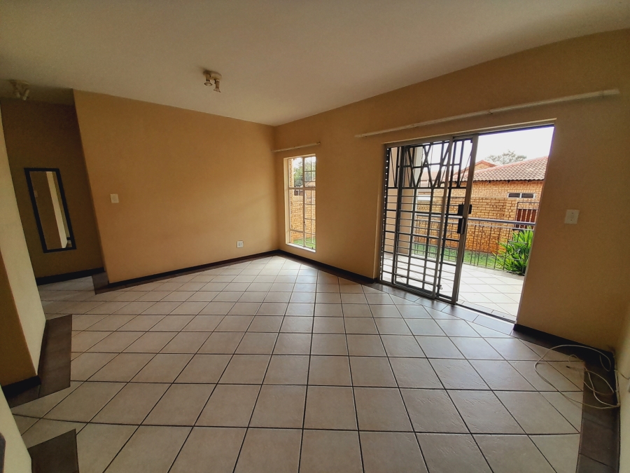To Let 2 Bedroom Property for Rent in Olympus AH Gauteng