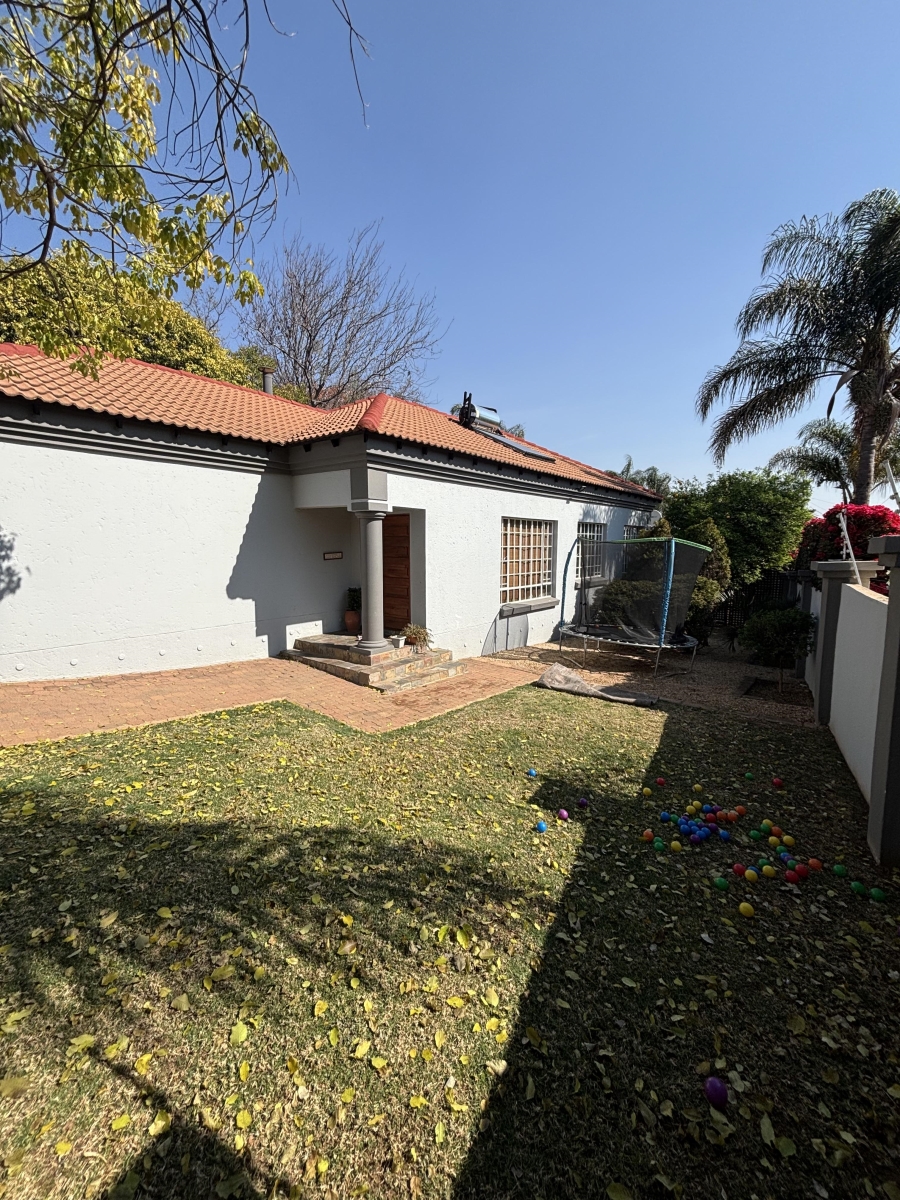 To Let 3 Bedroom Property for Rent in Faerie Glen Gauteng
