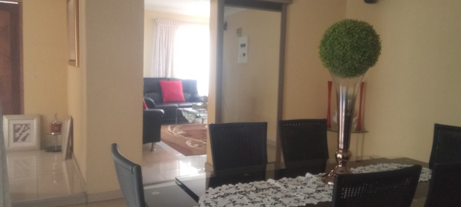 4 Bedroom Property for Sale in Liefde en Vrede Gauteng