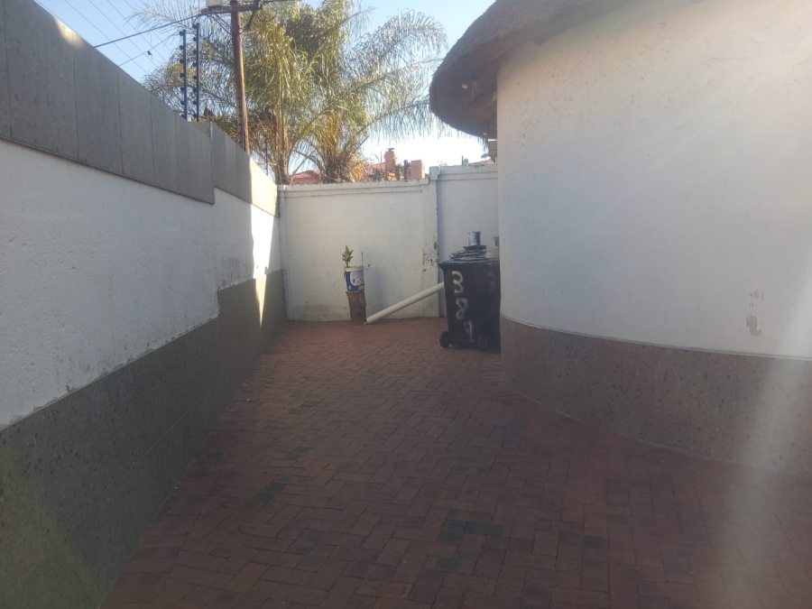 4 Bedroom Property for Sale in Liefde en Vrede Gauteng