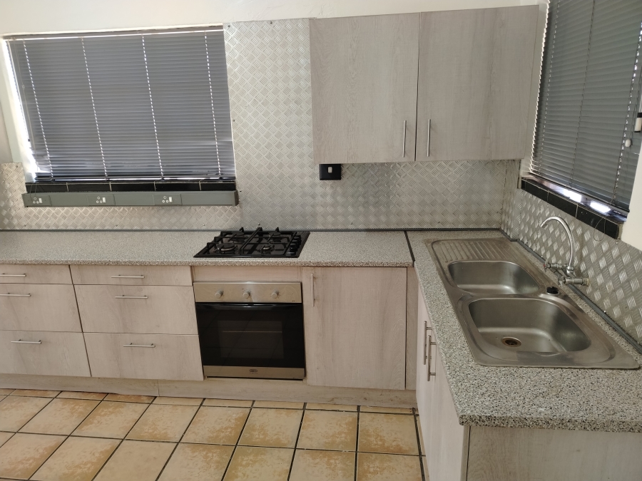 To Let 1 Bedroom Property for Rent in Anzac Gauteng