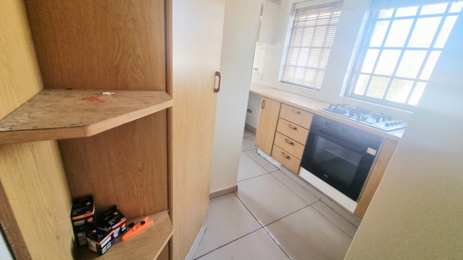 2 Bedroom Property for Sale in Halfway Gardens Gauteng