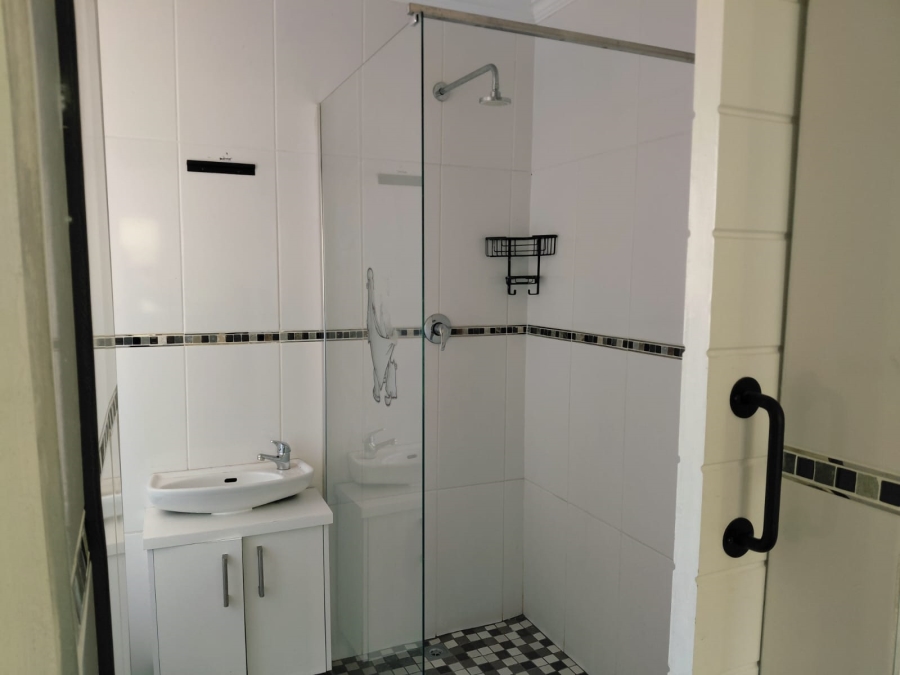 To Let 3 Bedroom Property for Rent in Fourways Gauteng